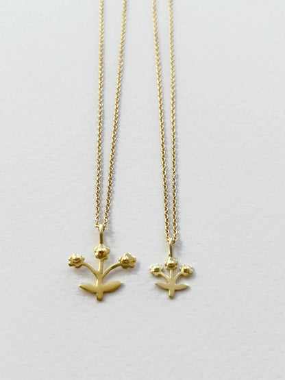 Gold Flower Necklace (Tiny)